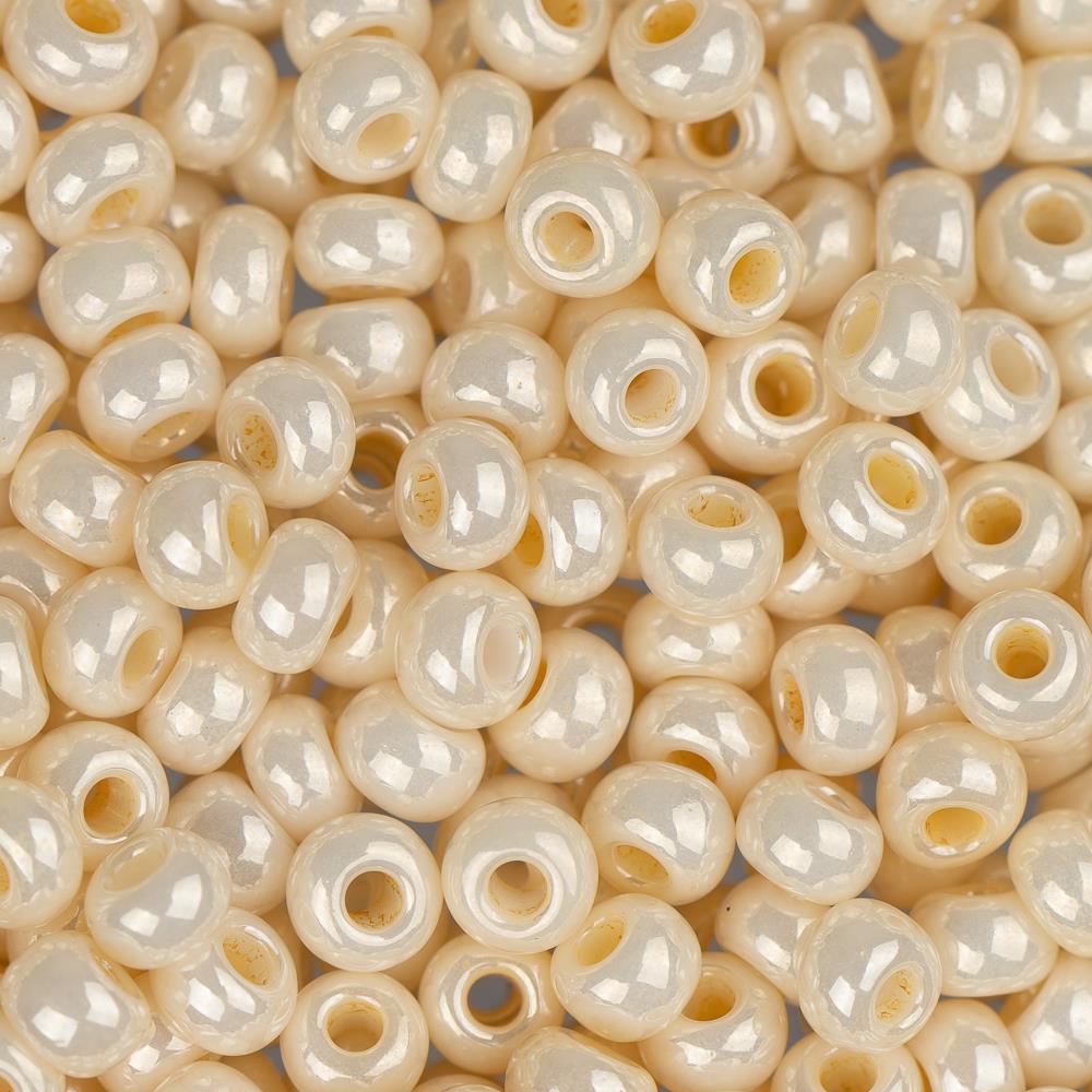 Preciosa Czech Seed Bead 8/0 Pearl White (10 Grams)