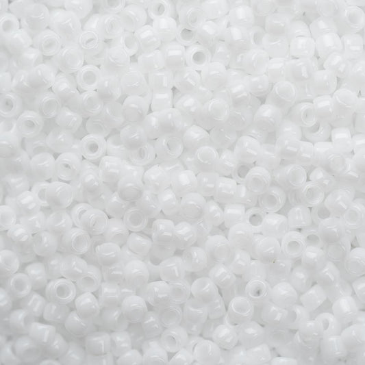 15/0 Toho Seed Beads #41 Opaque White 8-9g Vial